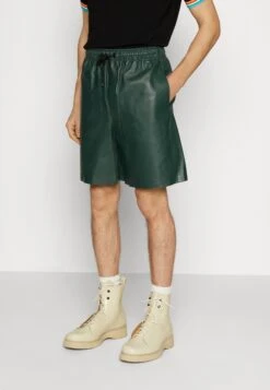 FRAME Shorts - Dark Green