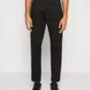 Calvin Klein Modern Cropped Tapered - Pantalones Chinos - Black