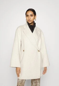 By Malene Birger Ayvia - Abrigo Corto - Nature