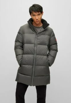 Hugo Abrigo De Plumas - Dark Grey One