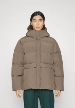 Holzweiler Dovre Jacket - Abrigo De Plumas - Taupe