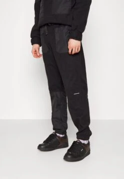 PRIMITIVE Shadows Pant - Pantalones Deportivos - Black