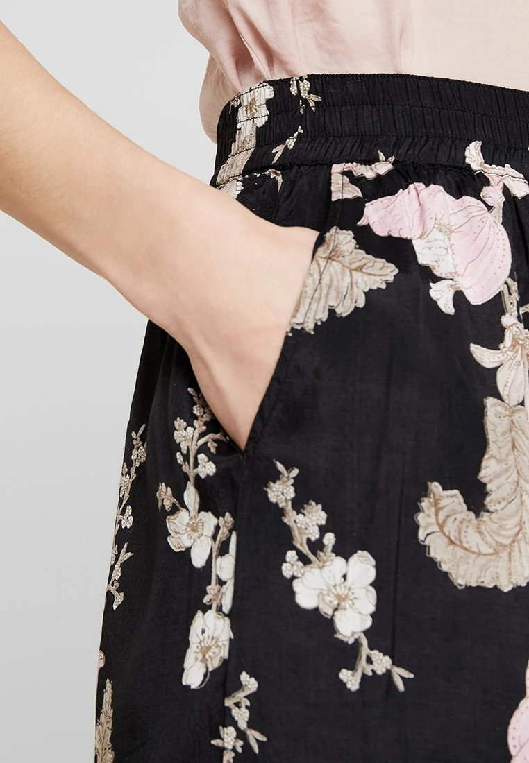 Kaffe Kajilli - Pantalones - Black Deep - Imagen 5