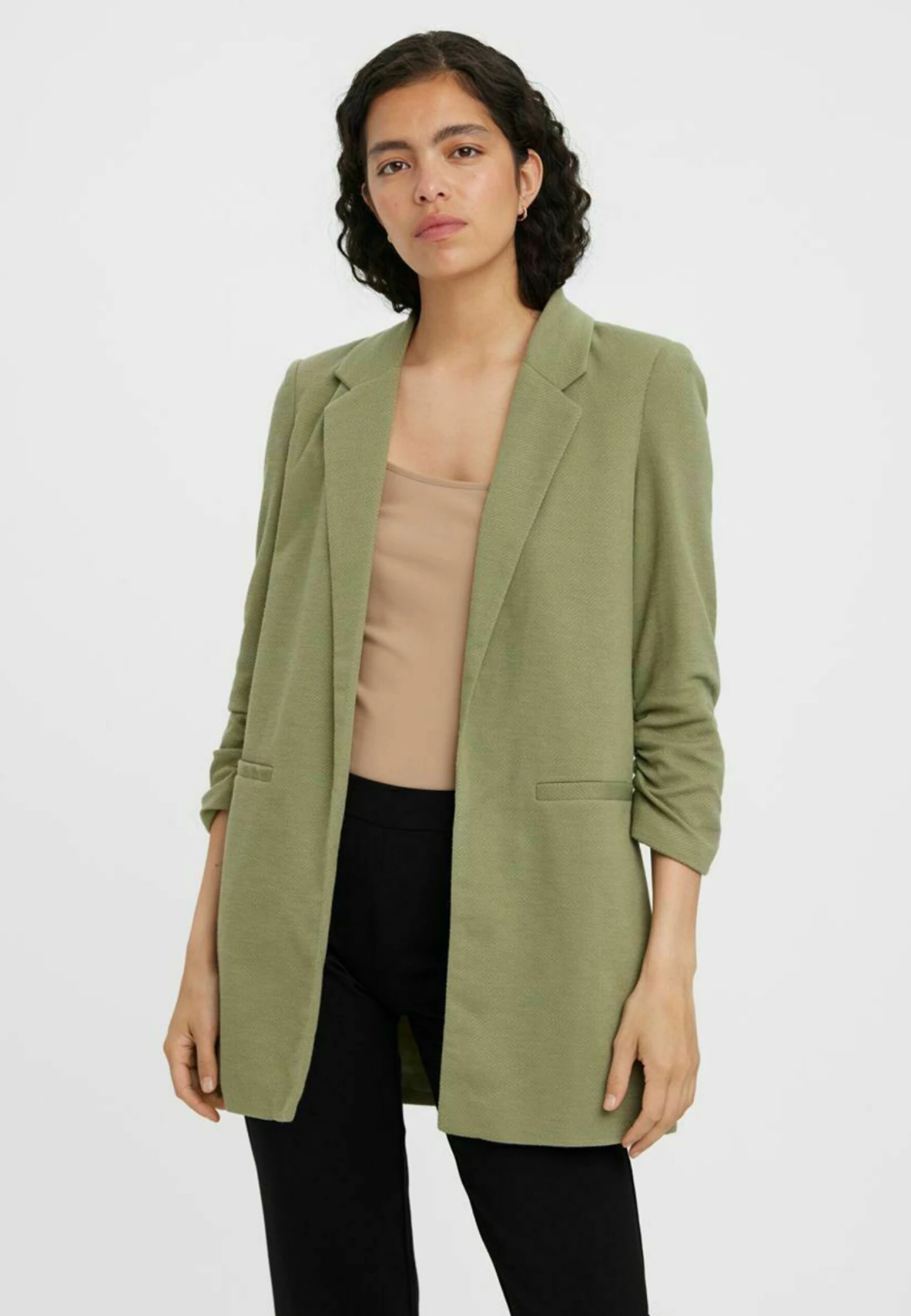 Vero Moda Abrigo Corto - Oil Green