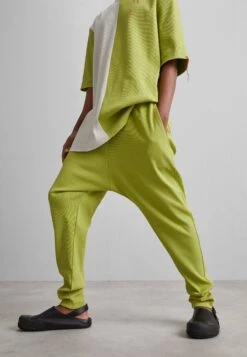 Ravo Pants - Pantalones Deportivos - Acid Green