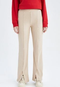 DeFacto Flare Fit - Pantalones - Beige